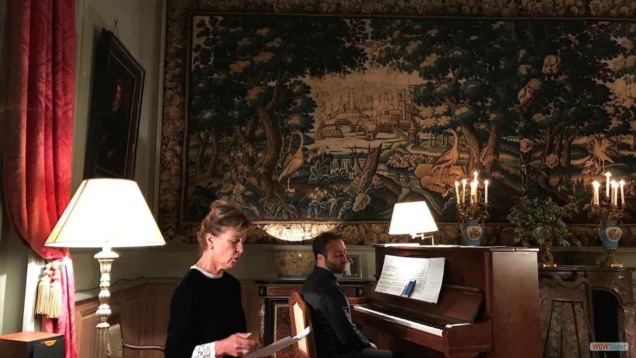 Marie-Christine Conti, comdienne, et Madjid Mohia, pianiste. 
